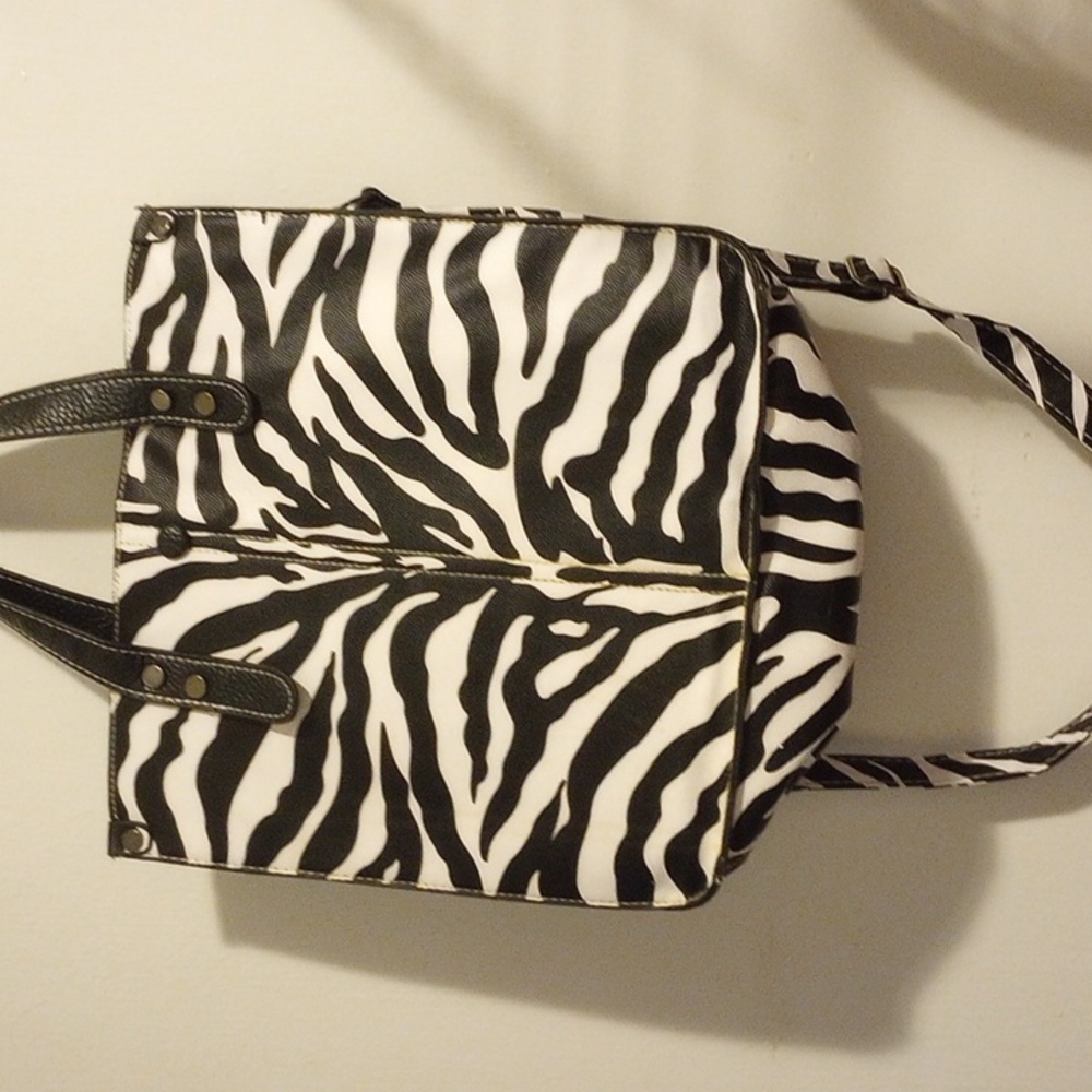 zebra print hand/shoulder bag